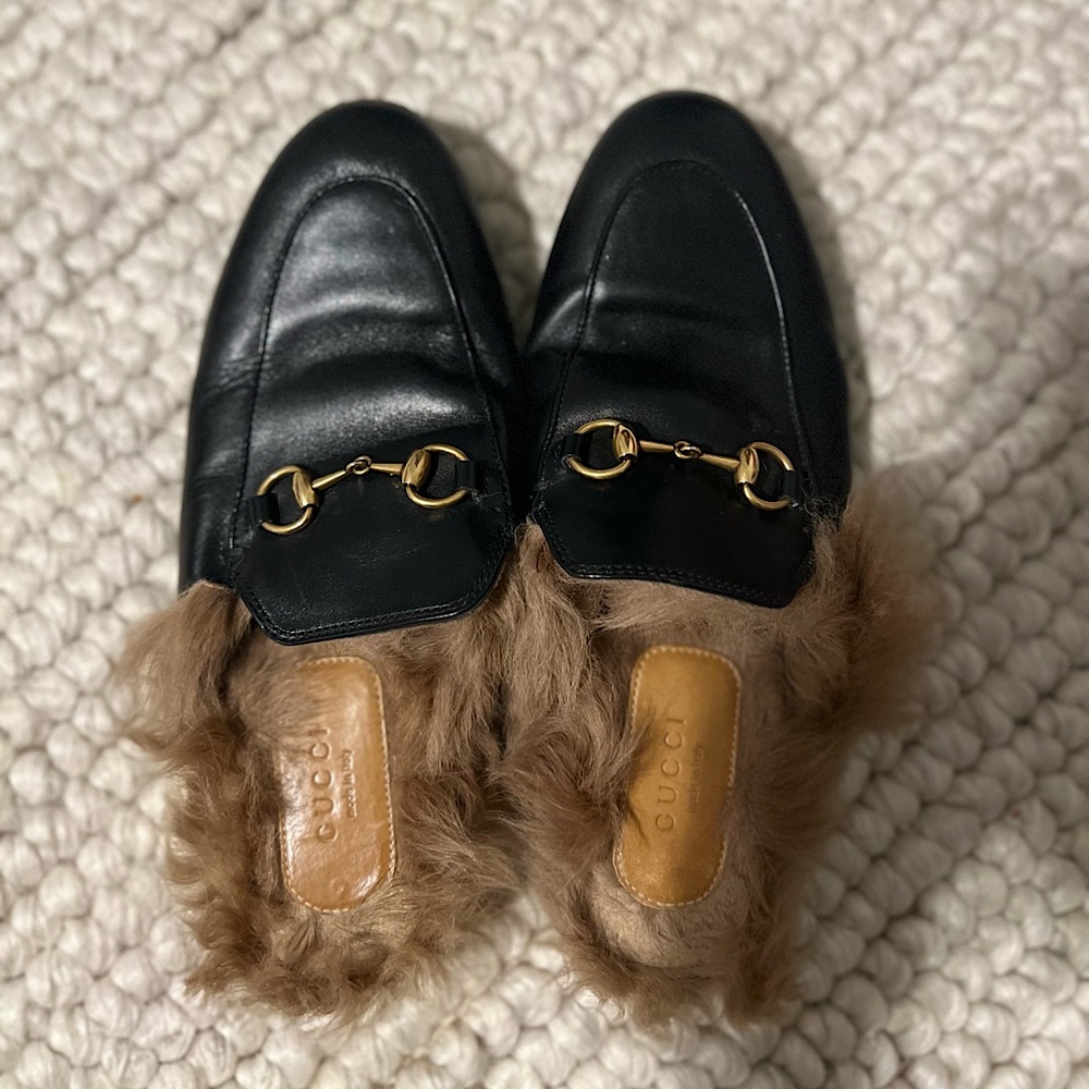 Gucci fur loafer